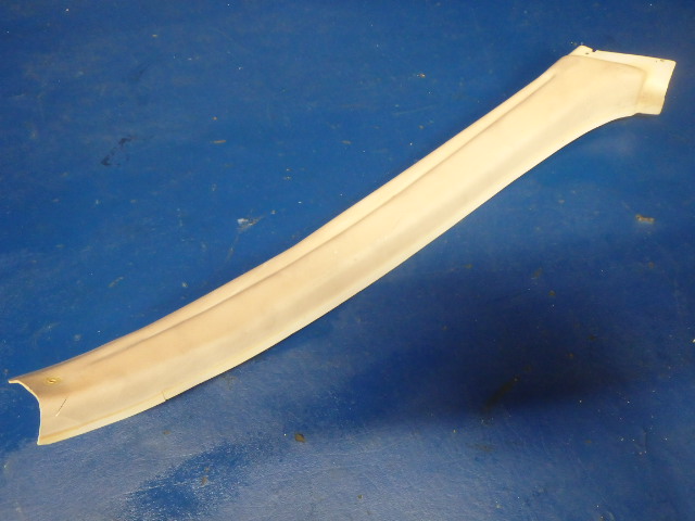 79171-13 Piper - Cover-Windshield Bow Lower Right(One End Is Cracked. SEE PHOTOS)